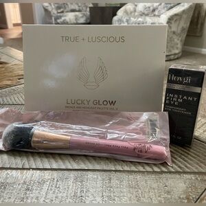 Lucky Glow Palette Bundle